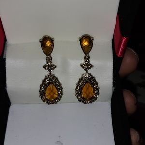 Nov birth stone gold plated earrings